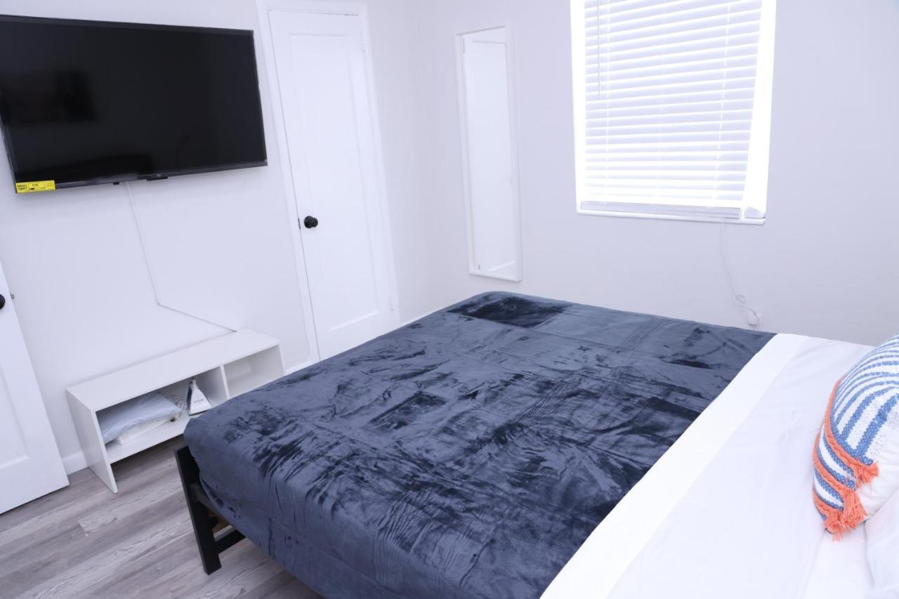 Douglas Rd Apartments Miami Bagian luar foto