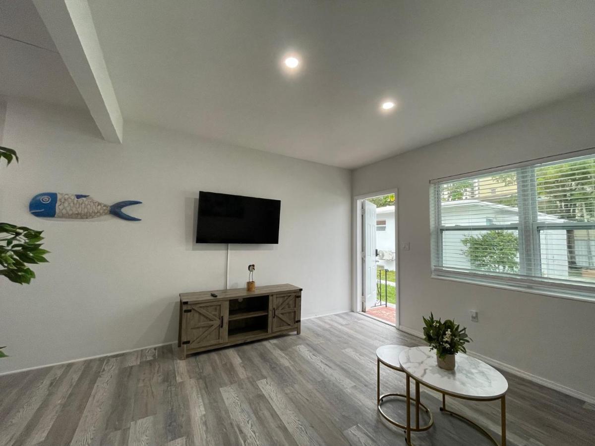 Douglas Rd Apartments Miami Bagian luar foto