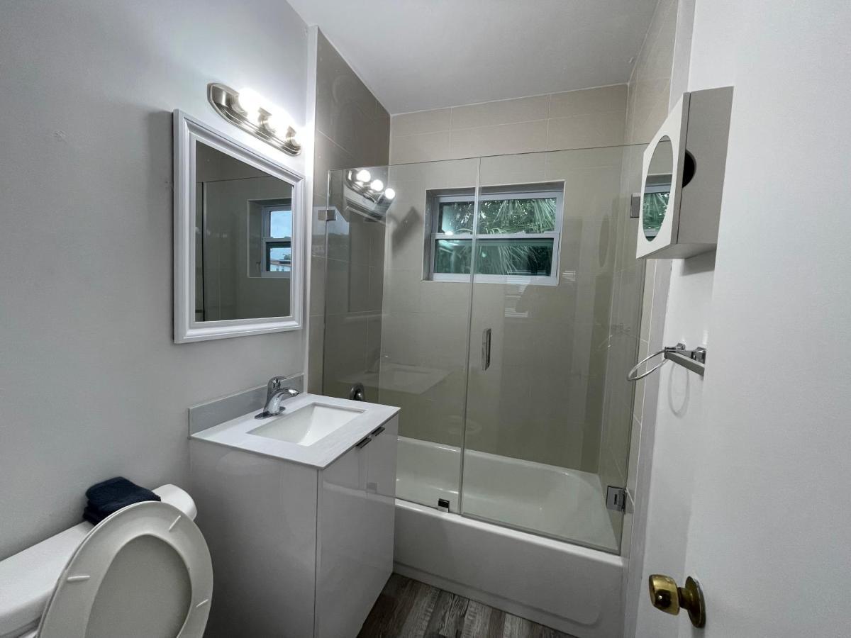 Douglas Rd Apartments Miami Bagian luar foto