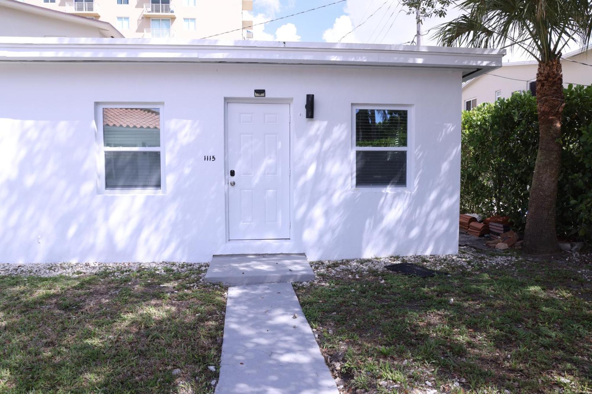 Douglas Rd Apartments Miami Bagian luar foto