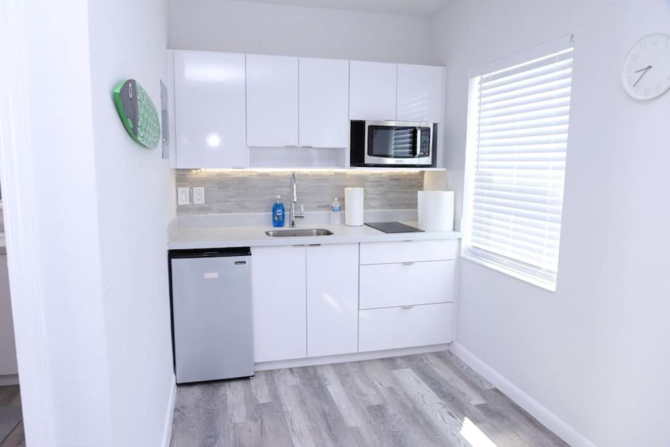 Douglas Rd Apartments Miami Bagian luar foto